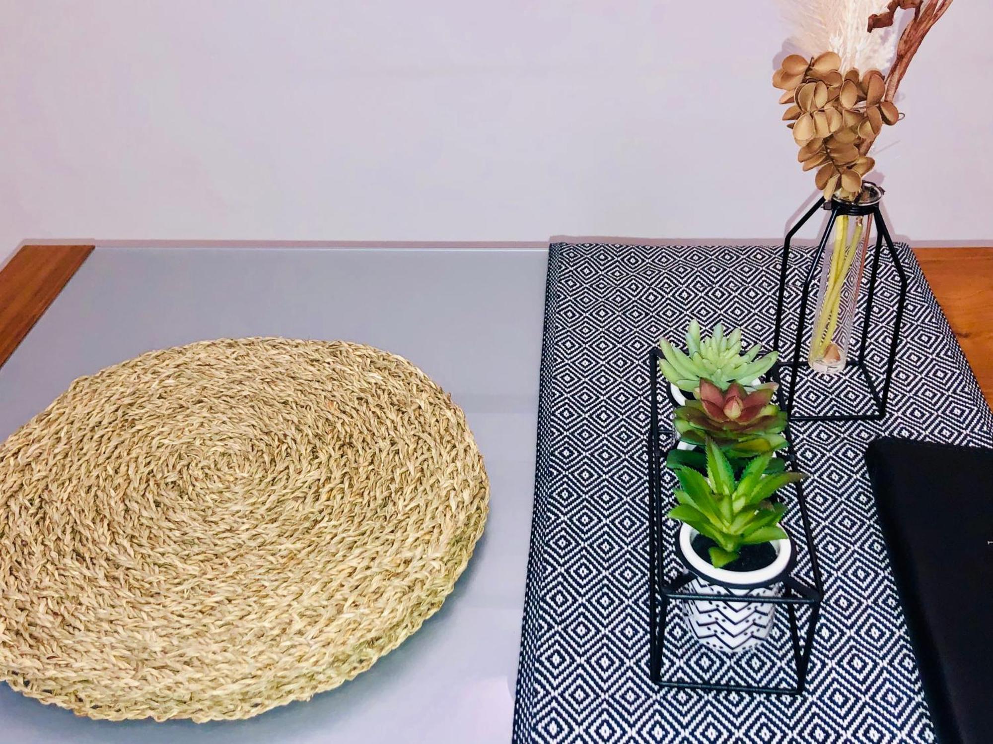 Contemporary Large Apartment In An Ideal Location 바스 외부 사진